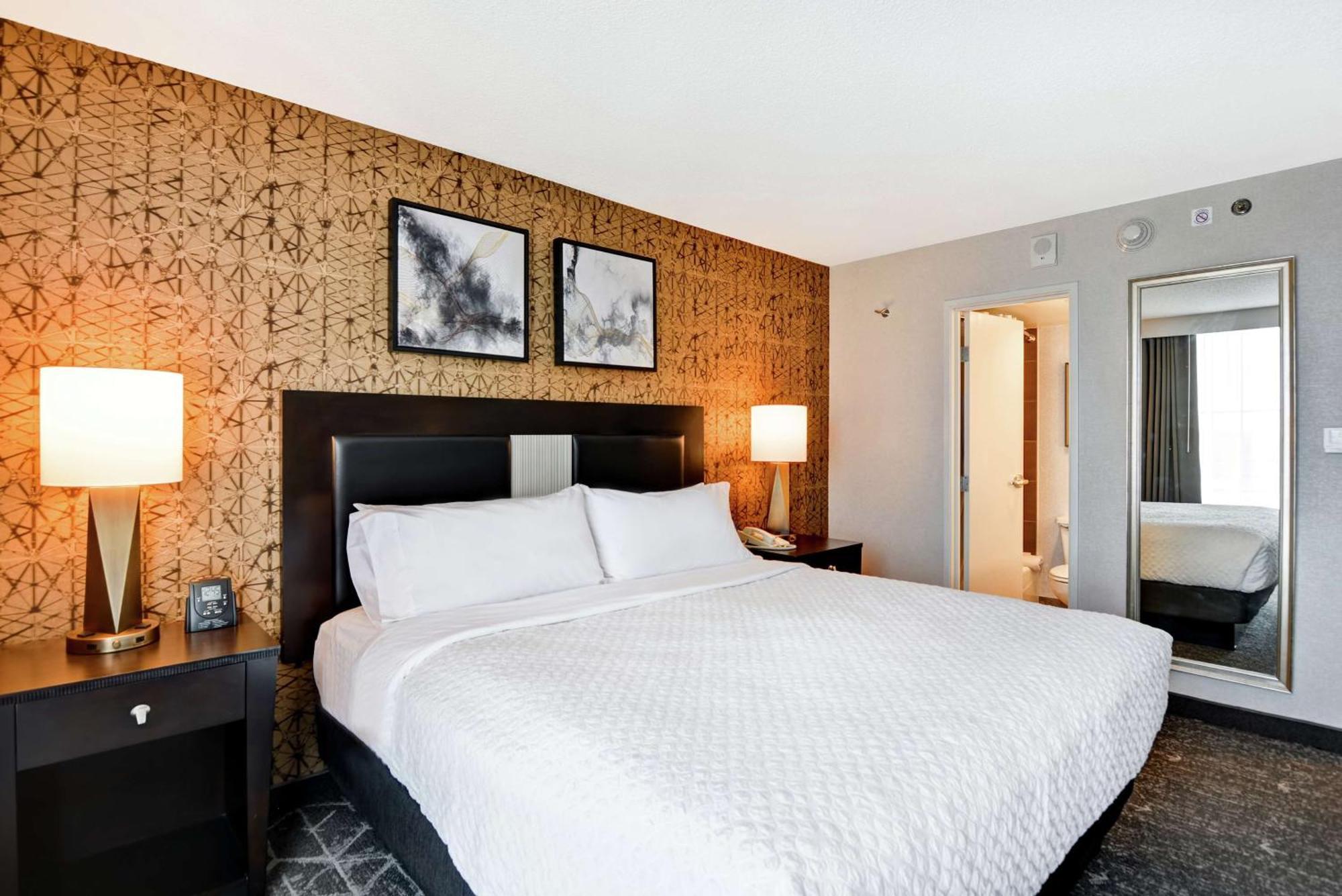 King Suite w/ Sofa Sleeper, 1 Bedroom,1548844180:JPEG